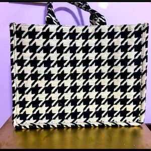 H&M houndstooth shopper